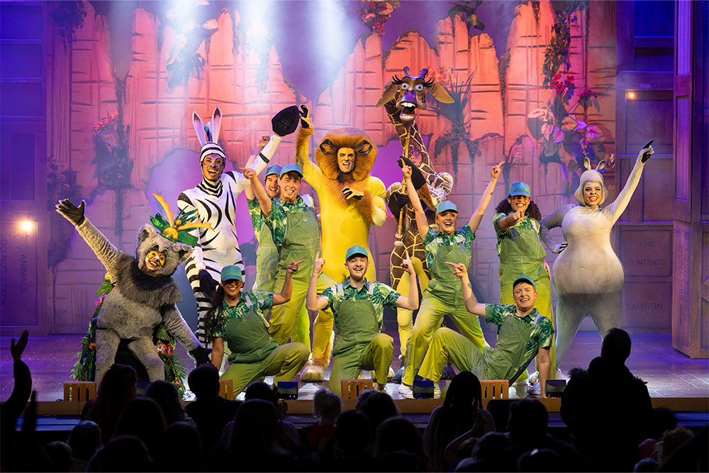 Madagascar stage production scene 2