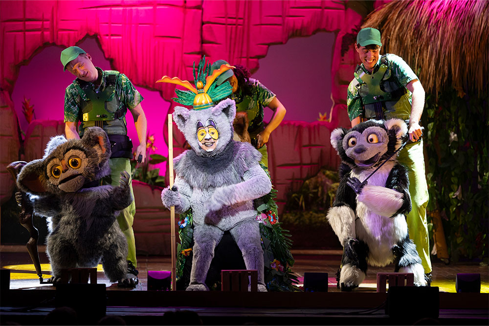 Madagascar stage production scene 3